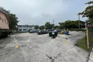 19080 NE 3rd Ct, Miami, FL 33179 - Photo 4