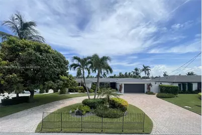 2740 NE 6th St, Pompano Beach, FL 33062 - Photo 1