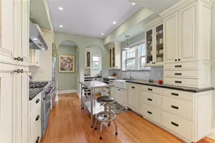 1291 NE 102nd St, Miami Shores, FL 33138 - Photo 16