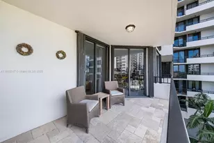 520 Brickell Key Dr, Miami, FL 33131 - Photo 4