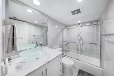 520 Brickell Key Dr #A710, Miami, FL 33131 - Photo 8