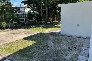 1191 NW 40th St, Miami, FL 33127 - Photo 2