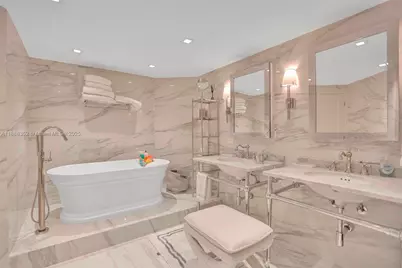 2000 Island Blvd #2207, Aventura, FL 33160 - Photo 2