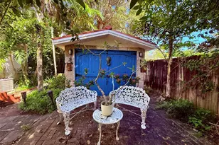 10901 NE 3rd Ave, Miami, FL 33161 - Photo 24