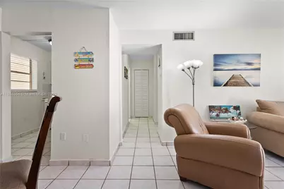 730 Pennsylvania Ave #210, Miami Beach, FL 33139 - Photo 6
