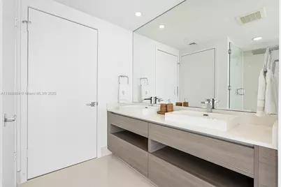 460 NE 28th St #3508, Miami, FL 33137 - Photo 18