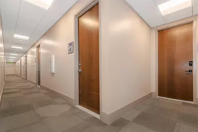175 SW 7th St #1112, Miami, FL 33130 - Photo 16