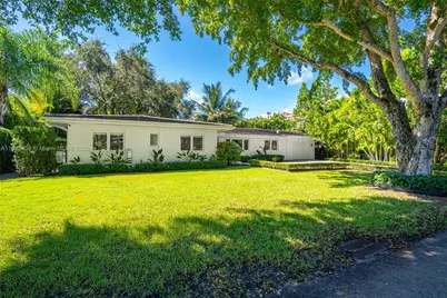 90 S Prospect Dr, Coral Gables, FL 33133 - Photo 2