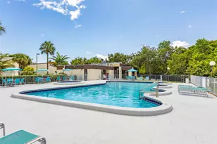 19440 NE 26th Ave, Miami, FL 33180 - Photo 28