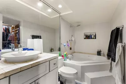 19440 NE 26th Ave #53B, Miami, FL 33180 - Photo 24