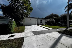 2541 NW 9th St, Fort Lauderdale, FL 33311 - Photo 2