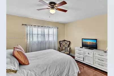 800 NE 195th St #716, Miami, FL 33179 - Photo 28