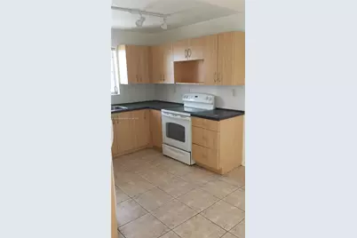 2750 NE 183rd St #2305, Aventura, FL 33160 - Photo 8