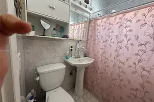 265 W 55th St, Hialeah, FL 33012 - Photo 32