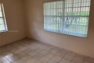 265 W 55th St, Hialeah, FL 33012 - Photo 34