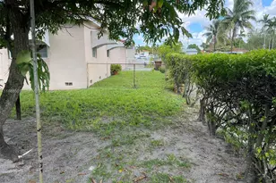 265 W 55th St, Hialeah, FL 33012 - Photo 14