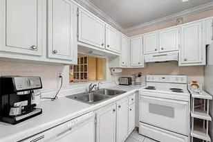 5001 NW 34th St, Lauderdale Lakes, FL 33319 - Photo 14