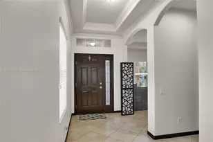 2677 Lambay Ct, Cape Coral, FL 33991 - Photo 10