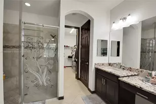 2677 Lambay Ct, Cape Coral, FL 33991 - Photo 34
