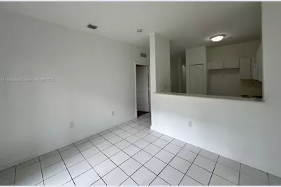 2524 SE 16th Rd #102, Homestead, FL 33035 - Photo 6