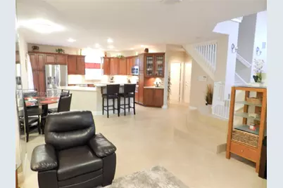 210 La Costa Ct, Weston, FL 33326 - Photo 14