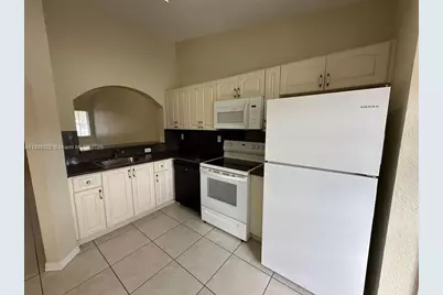 1260 SE 29th St #203-59, Homestead, FL 33035 - Photo 4