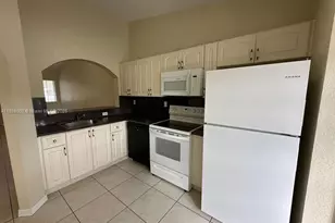 1260 SE 29th St, Homestead, FL 33035 - Photo 4