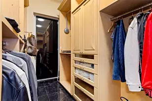 6000 Island Blvd, Aventura, FL 33160 - Photo 24