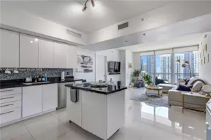 92 SW 3rd St, Miami, FL 33130 - Photo 4