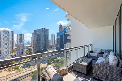 92 SW 3rd St #3012, Miami, FL 33130 - Photo 2