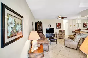 141 NE 10th Ave, Hallandale Beach, FL 33009 - Photo 2