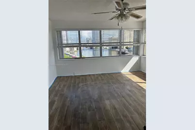 111 Golden Isles Dr #D10, Hallandale Beach, FL 33009 - Photo 20