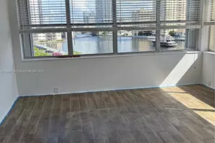 111 Golden Isles Dr, Hallandale Beach, FL 33009 - Photo 20