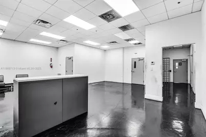 12800 NW 38th Ave, Opa-Locka, FL 33054 - Photo 10