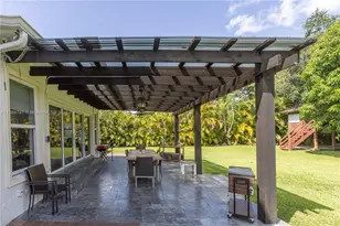 507 Hunting Lodge Dr, Miami Springs, FL 33166 - Photo 16