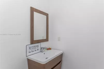 507 Hunting Lodge Dr, Miami Springs, FL 33166 - Photo 36