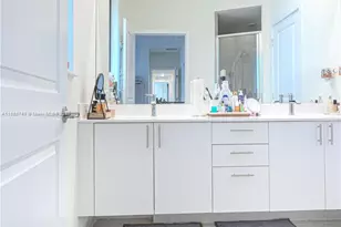 4260 NW 82nd Ave, Doral, FL 33166 - Photo 28