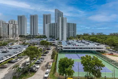 300 Bayview Dr #716, Sunny Isles Beach, FL 33160 - Photo 28