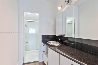 300 Bayview Dr #716, Sunny Isles Beach, FL 33160 - Photo 22