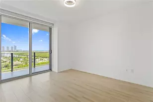 16385 Biscayne Blvd, North Miami Beach, FL 33160 - Photo 34
