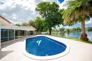 9881 SW 1st Ct, Plantation, FL 33324 - Photo 4