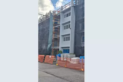 215 SE 3rd Ave #202D, Hallandale Beach, FL 33009 - Photo 2