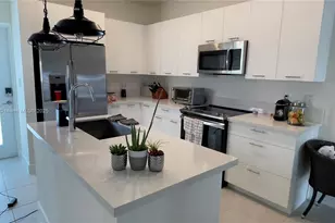 8363 NW 41st St, Doral, FL 33166 - Photo 2