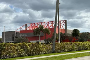 610 NE 2nd St, Dania Beach, FL 33004 - Photo 8