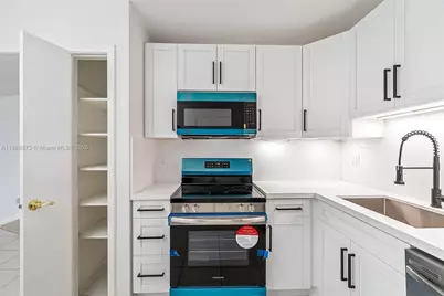 4851 NW 21st St #512, Lauderhill, FL 33313 - Photo 4