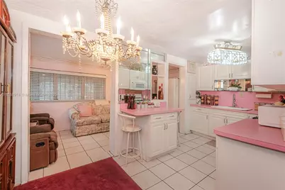 1083 NW 74th St, Miami, FL 33150 - Photo 8