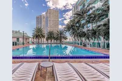 41 SE 5th St #501, Miami, FL 33131 - Photo 36