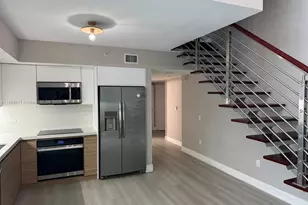 41 SE 5th St, Miami, FL 33131 - Photo 6