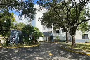 901 Hillcrest Dr, Hollywood, FL 33021 - Photo 4