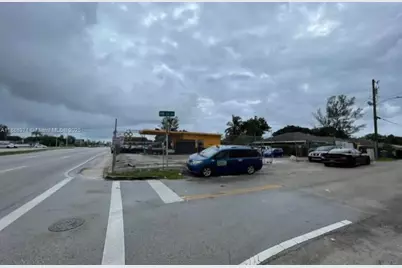 1550 NW 79th St, Miami, FL 33147 - Photo 8